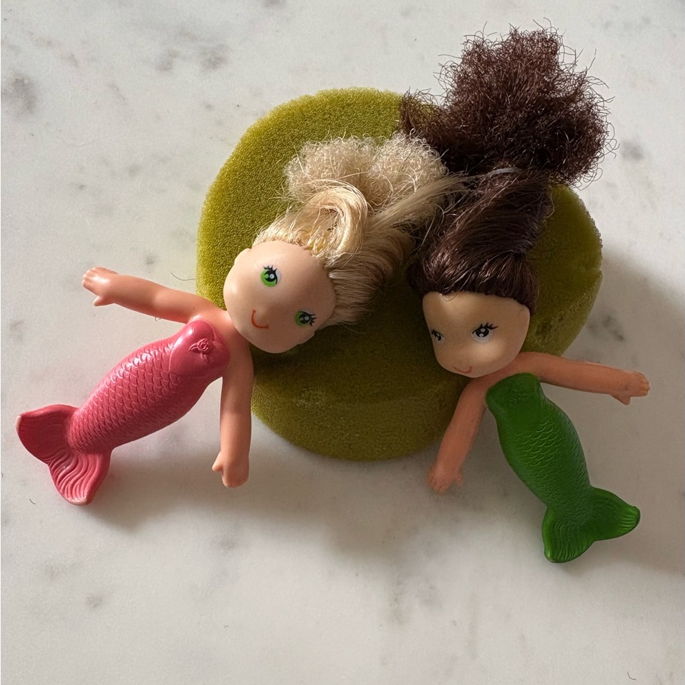 1979 Sea Wees Doll Set with Pink and Green Tails